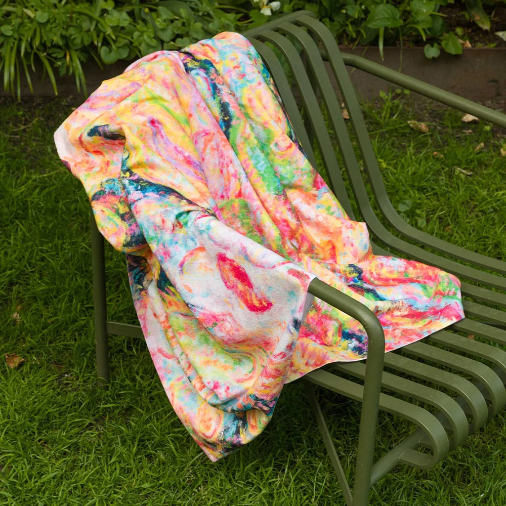 Beach Towel - AYAKO ROKKAKU 六角彩子