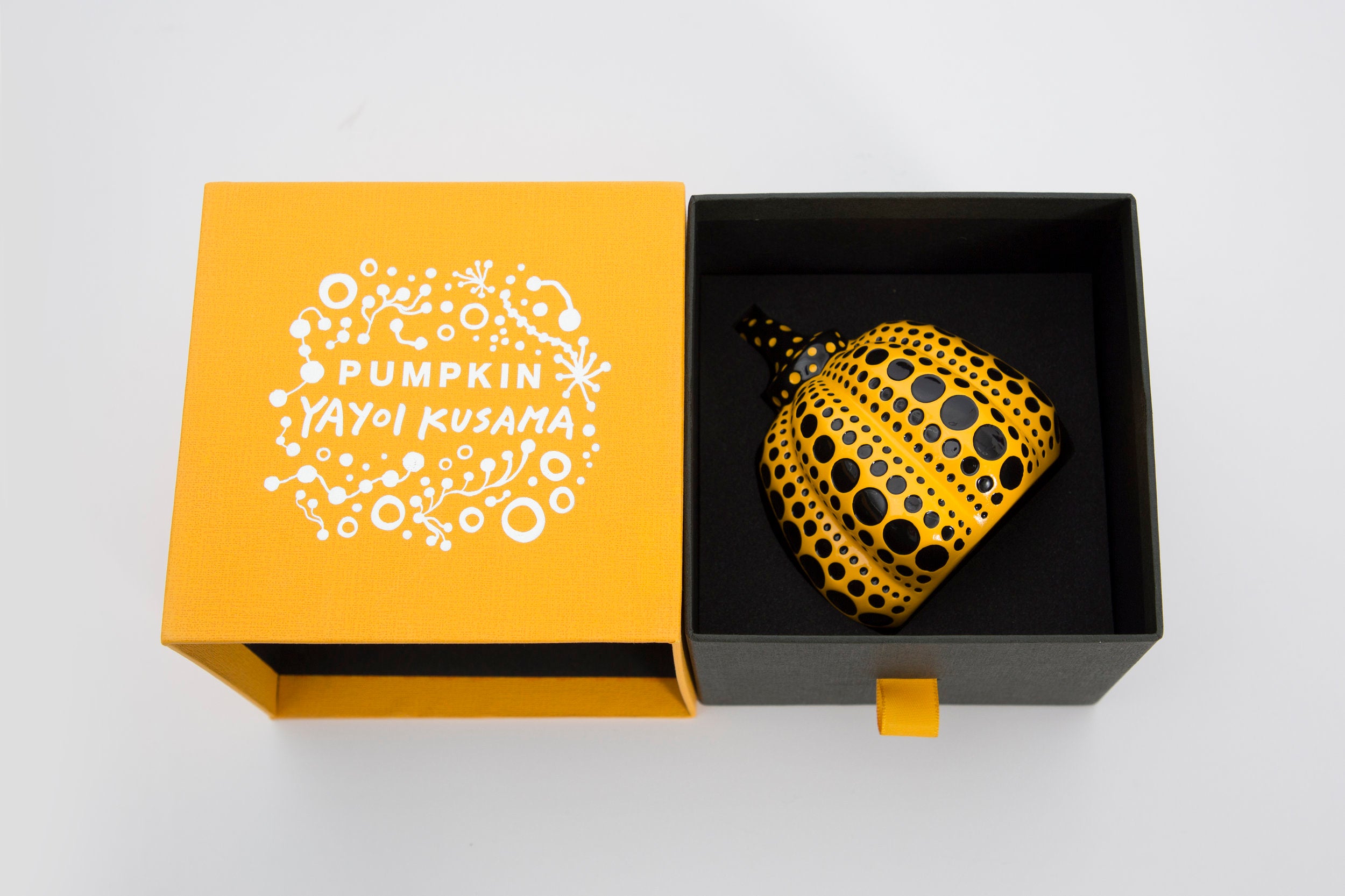 Pumpkin (yellow) - YAYOI KUSAMA
